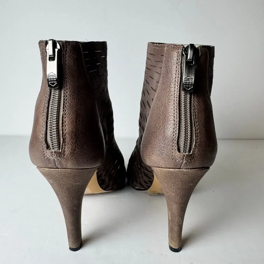 Vince Camuto Kandi Cutout Peep Toe Ankle Booties Brown Leather 7M Boho DateNight